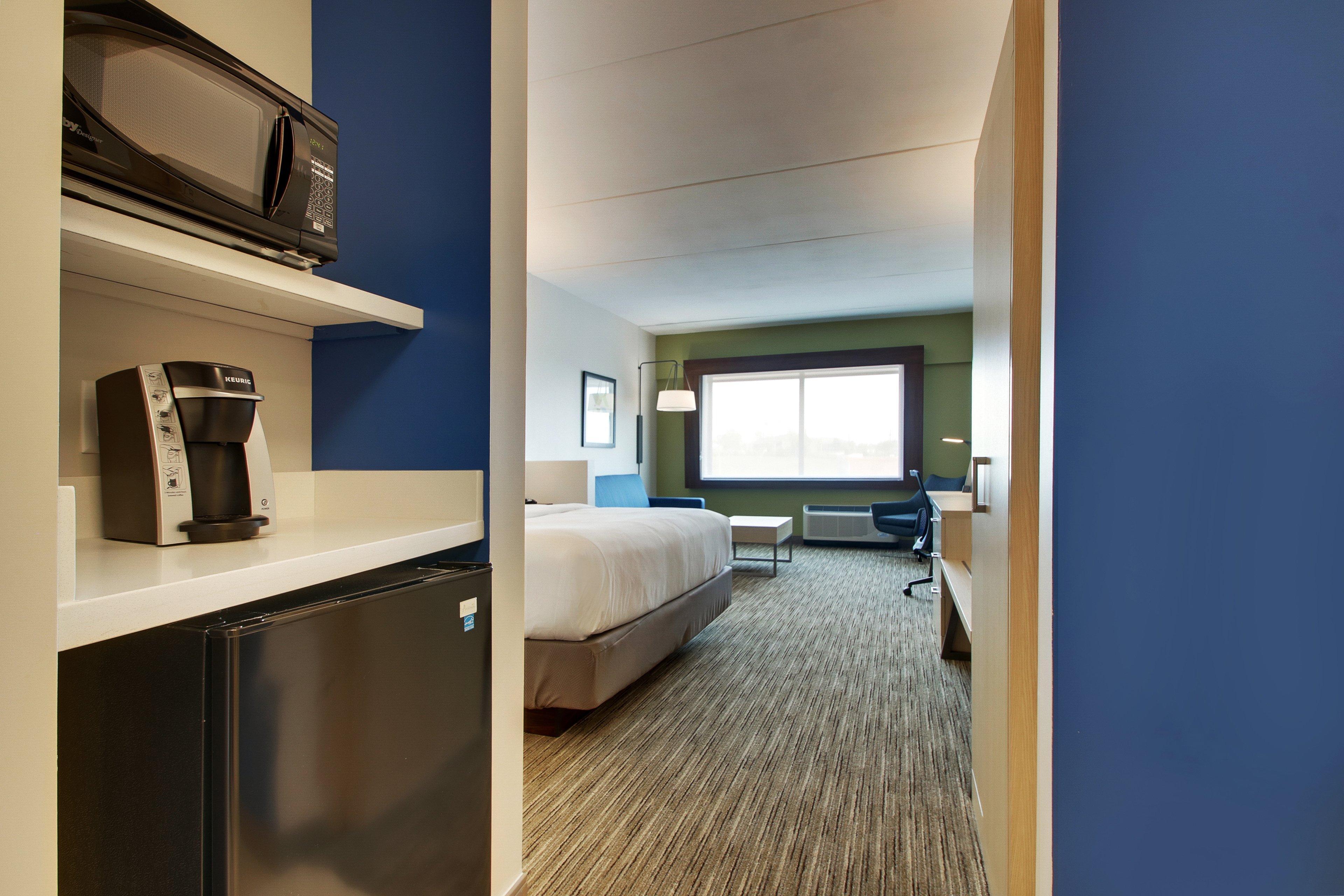 Holiday Inn Express & Suites - Elizabethtown North By Ihg Exterior photo